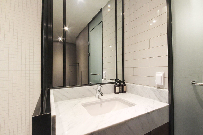 Bathroom 8