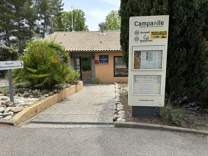 Exterior & Views 2, Campanile Manosque, Alpes-de-Haute-Provence