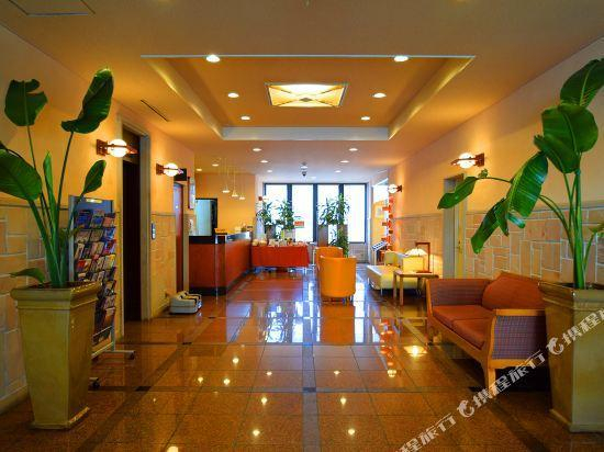 Others 3, Hotel Migrant, Tateyama