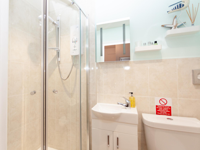 Bathroom 3, The Ravenswood B&B, Torbay
