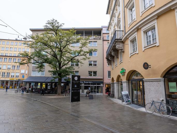 Exterior & Views 2, Limehome Augsburg Annastraße, Augsburg