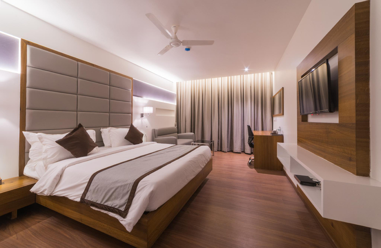 Bedroom, Sky Ridge, Krishna