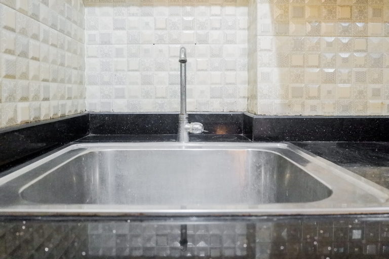 Others 3, Best Value Studio Room Apartment at Puncak Permai By Travelio, Surabaya