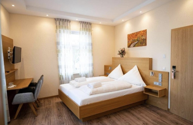 Bedroom 4, zur Krone, Rhein-Neckar-Kreis