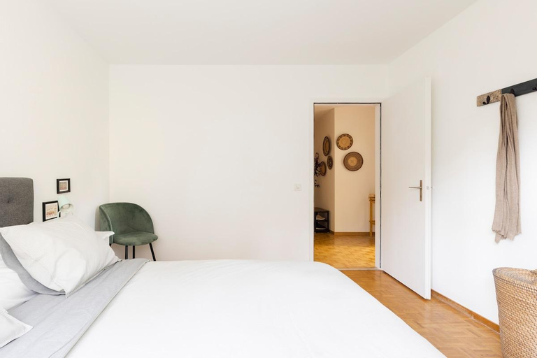 Lovely Apartment in Lausanne with parking, Lausanne