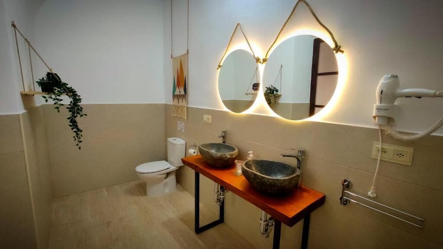 Bathroom 4, Aljibe Morisco - Casa Rural -, Badajoz