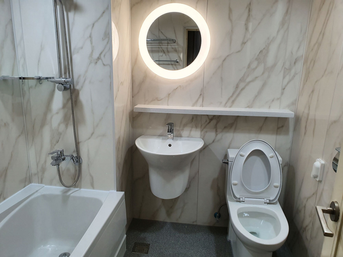 Bathroom, Prime Tourist Hotel, Dong