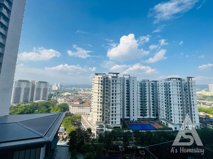 Exterior & Views 18
