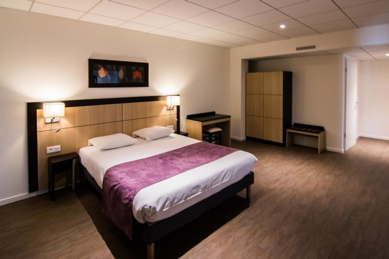 Bedroom 21
