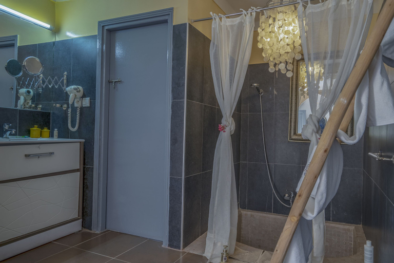 Bathroom 5, Taj Atlas Wellness Boutique Hotel & Spa, Al Haouz