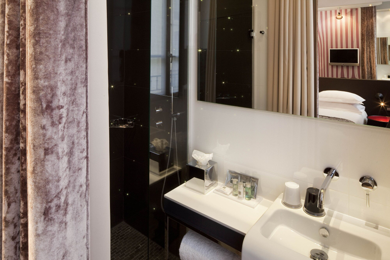 Bathroom 3, Hôtel Georgette, Paris