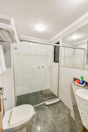 Bathroom 5, Plaza Inn Executive, Goiania