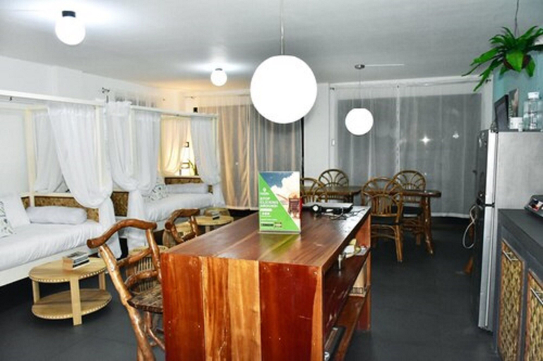 Others 5, Penthouse 8 Colors Beach House Resort by Cocotel, Malay