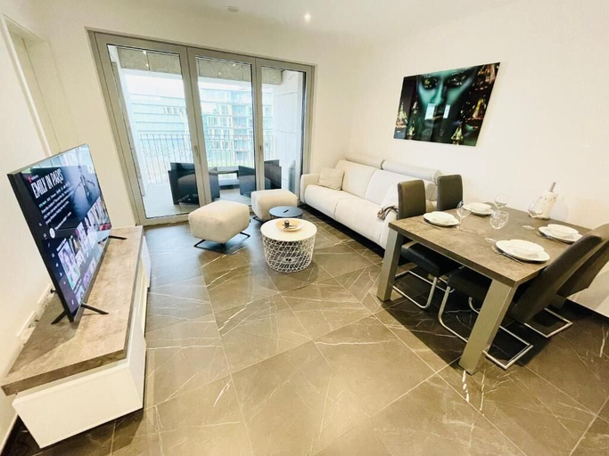 Others 3, Luxury Flat with Parking & Large Terrace, Luxembourg