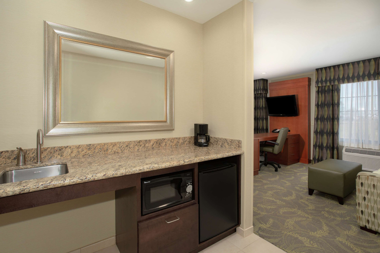 Others 4, Hampton Inn and Suites Astoria, Clatsop