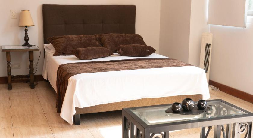 Bedroom 1, hermoso apartasuitte 306, Medellín