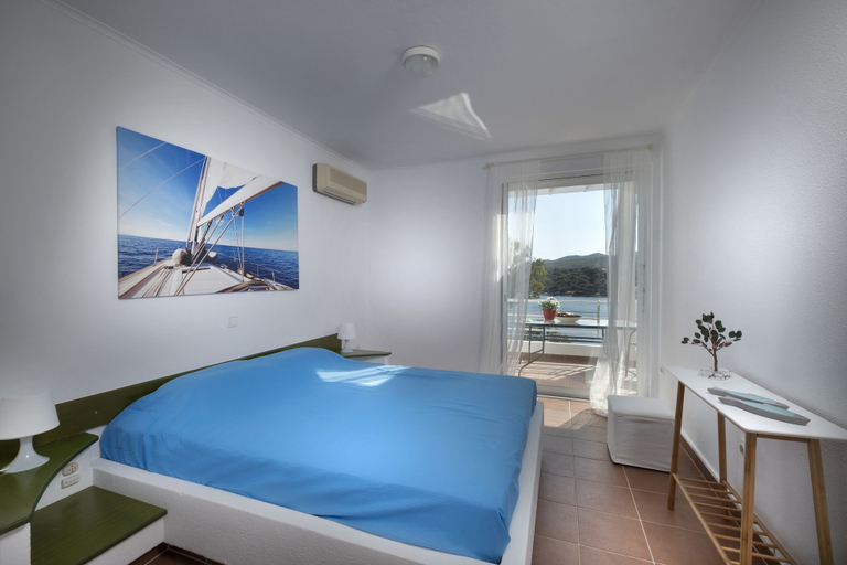 Bedroom 2, Sea front Athena Sounion Apartment, Attica