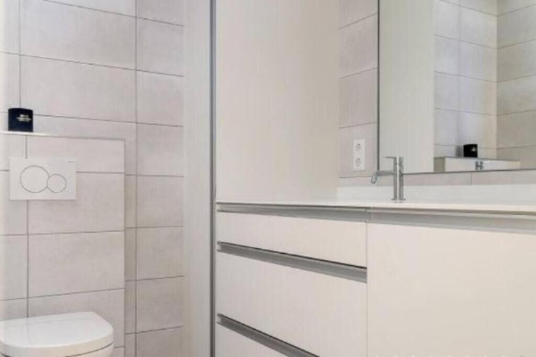 Bathroom 3, 3 Bedrooms in Center Parking&Terrace, Luxembourg