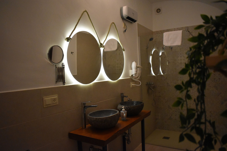 Bathroom 4, Aljibe Morisco - Casa Rural -, Badajoz