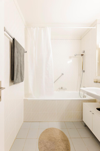 Bathroom 3, Lovely Apartment in Lausanne with parking, Lausanne