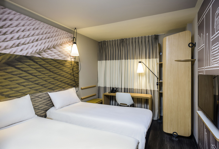 Bedroom 3, ibis Paris Gare du Nord Chateau Landon 10ème Hotel, Paris