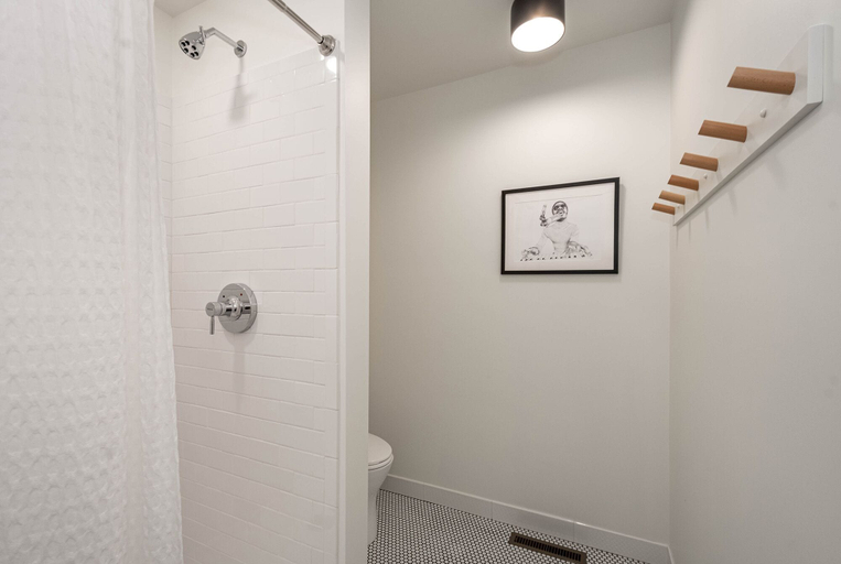 Bathroom 4, The Birch Bower, Garrett
