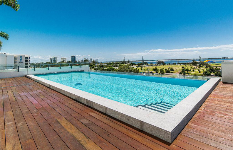 Sky Broadwater Apartments, Gold Coast