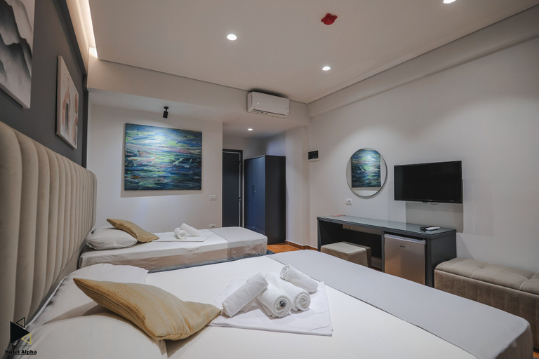 Bedroom 4, Hotel Alpha, Sarandës