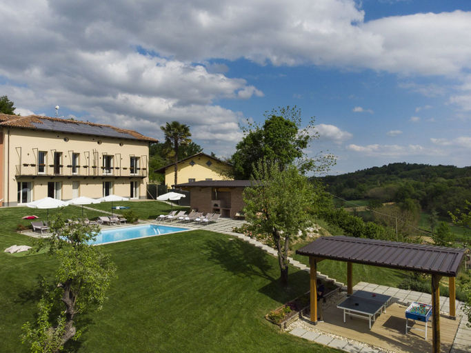 Exterior & Views 2, Casa San Grato, Cuneo