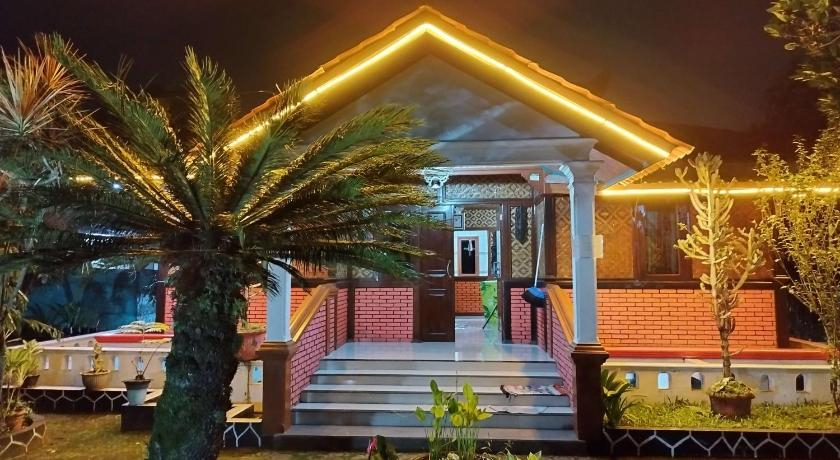 Exterior & Views, Villa Garden Cisarua puncak bogor, Bogor