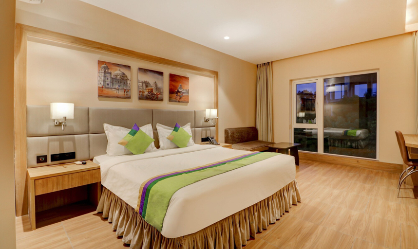 Bedroom 1, Treebo Radhe Palace, Lake Town, North 24 Parganas