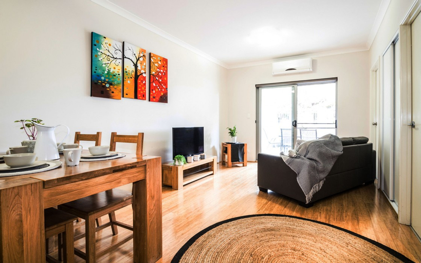Others 4, Airport Apartments by VetroBlu, Belmont