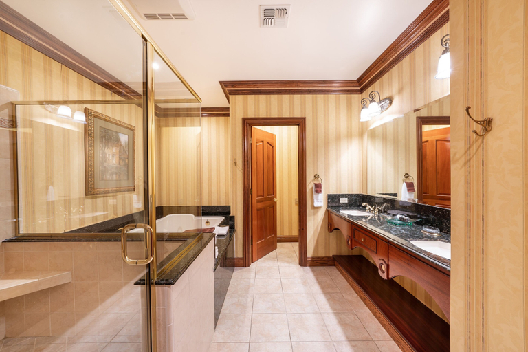 Bathroom 3, Stockfarm Inn, Mendocino