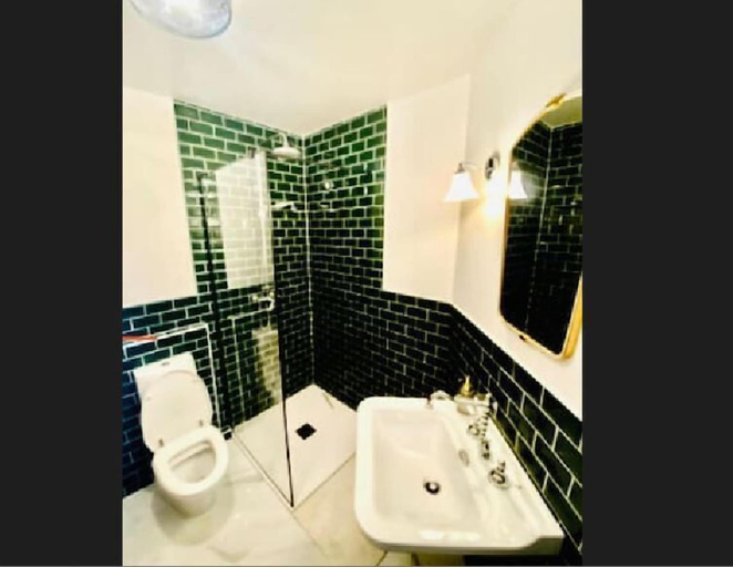 Bathroom, Luxury 1 bed. in Center Terrace&Parking, Luxembourg