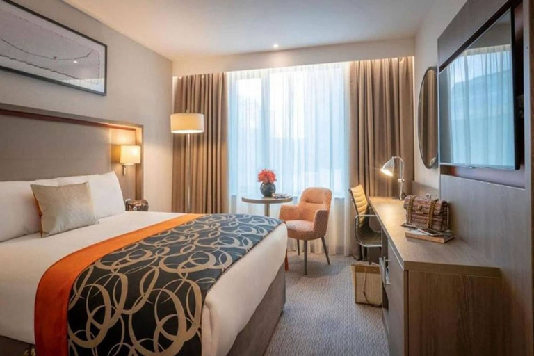 Bedroom 3, Clayton Hotel, Manchester Airport, Manchester