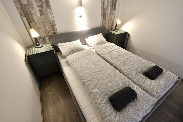 Bedroom 4, Cosy two bedroom flat in Rottenbiller str, Sky, Budapesti