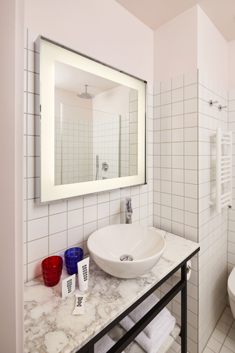 Bathroom 5, Mama Shelter Prague, Praha 7