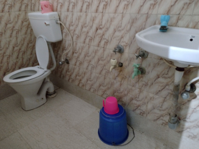 Bathroom 4, Jagannath Guest House, Nadia