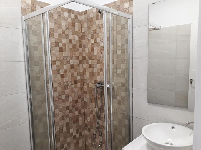 Bathroom 5, Hub Hostel Seville, Sevilla