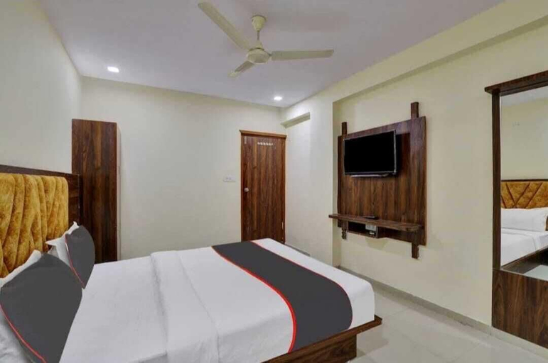 Bedroom 2, Hotel Neelkamal, Ahmadabad