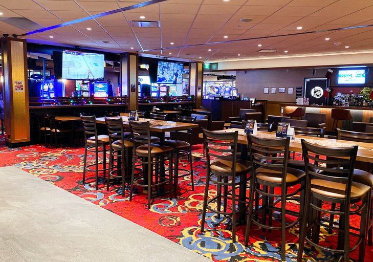 Food & Drinks 5, Rosslyn Inn and Suites, Division No. 11