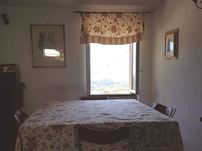 Bedroom 4, Villa Piculla, La Spezia