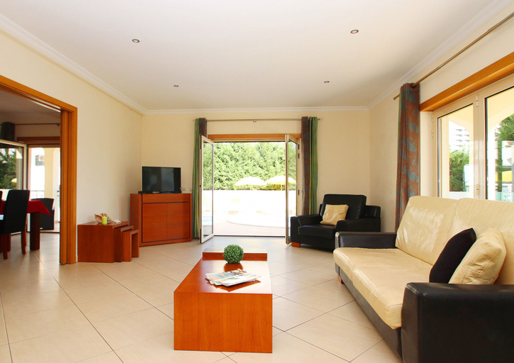 Others 4, Villa Anna, Albufeira