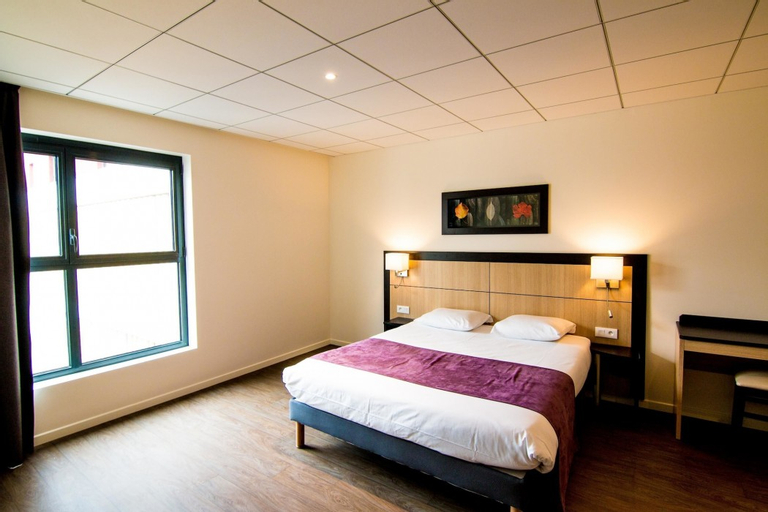 Bedroom 23