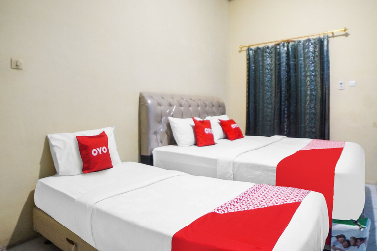 Bedroom 2, Hotel O Sky Residence Mawar, Medan