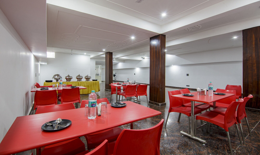 Food & Drinks 4, Treebo Grand Vista - 63A, Gautam Buddha Nagar