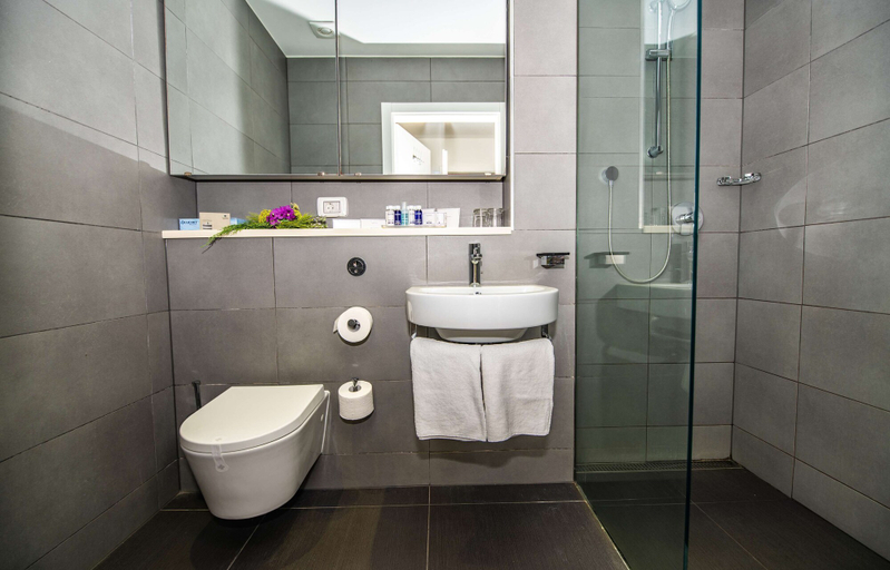 Bathroom 5, Park Plaza Verudela Pula, Pula