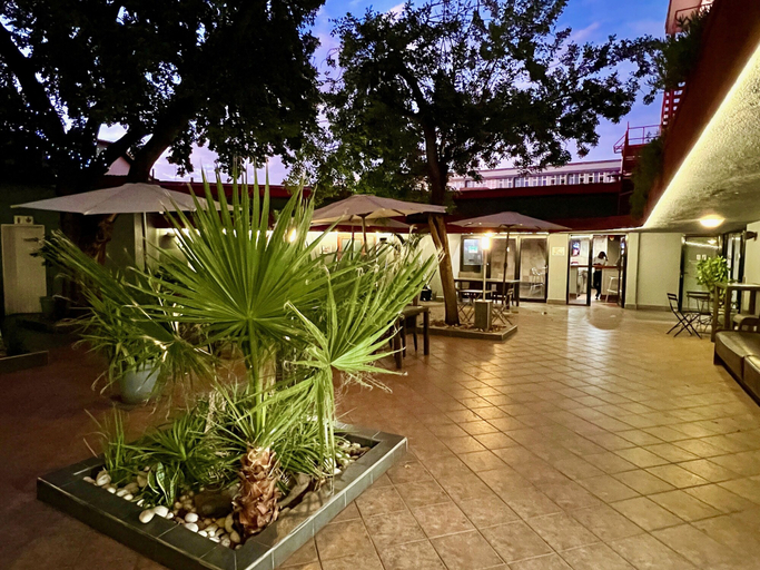 Exterior & Views 2, Hotel Thuringerhof, Windhoek East