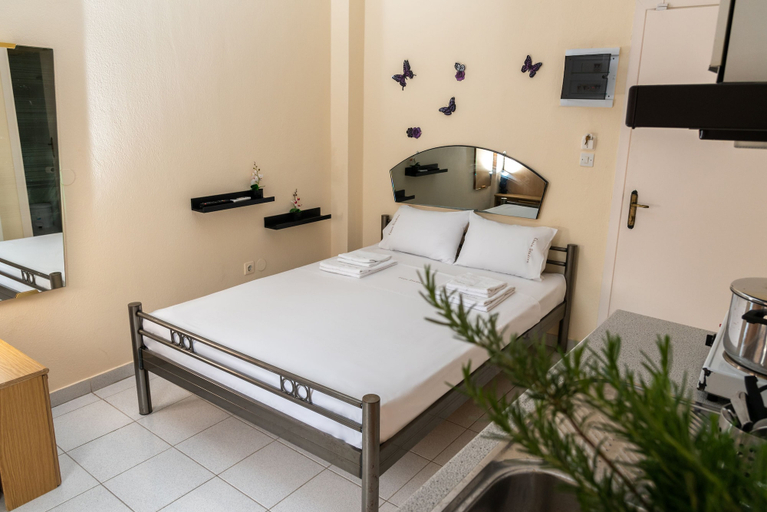 Bedroom 4, Chris Apartments, Central Macedonia