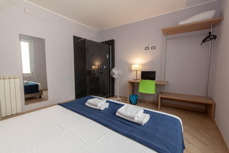 Bedroom 4, Hotel Genziana, Genova